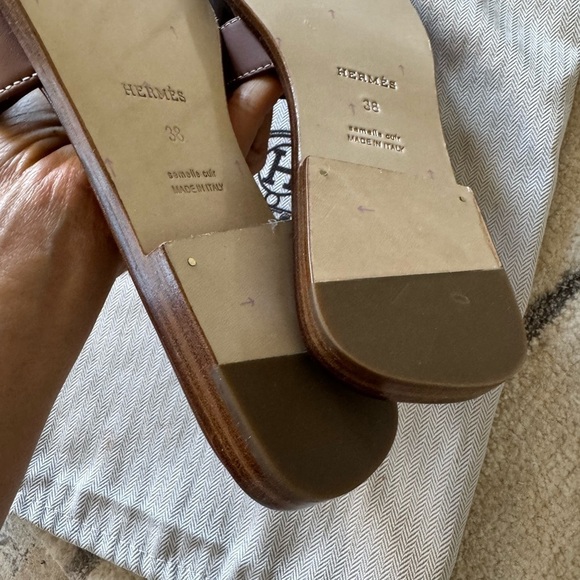 New - Iconic Slide Sandals - Picture 5 of 6